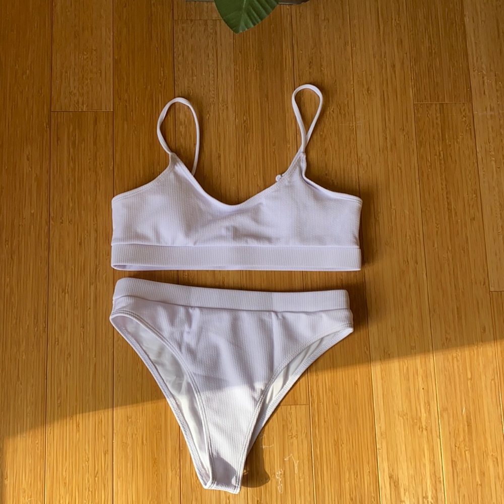 NWT Shein white ribbed bikini set - Picture 2 of 4